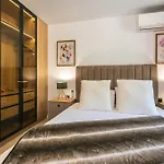 Einik Luxury Apartament Welingrad