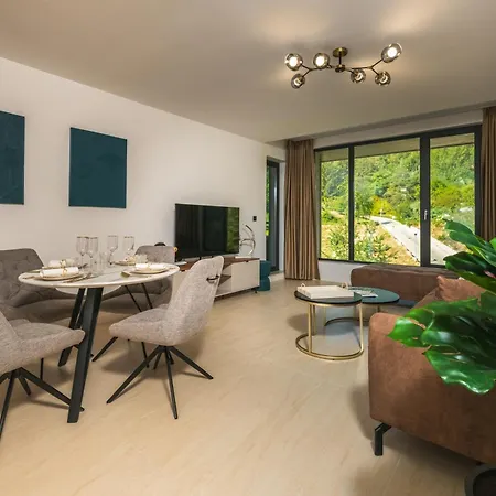 Διαμέρισμα Einik Luxury *